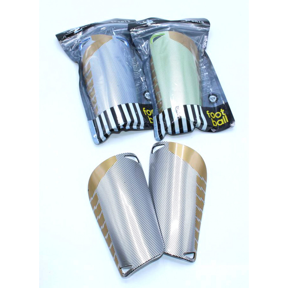 Ֆուտբոլիստների ոտքի պաշտպանիչ, շիտկի 3 գույն, միջին 16,5*8,5սմ